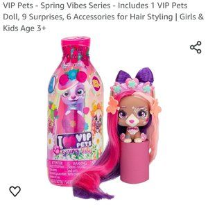 VIP Pets - Spring Vibes Series - Includes 1 VIP Pets Doll, 9 Surprises, 6 Access